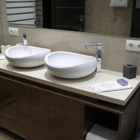 Lujo Costa Del Sol Con Piscina-jacuzzi Villa