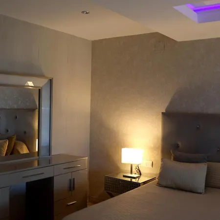 Lujo Costa Del Sol Con Piscina-jacuzzi *