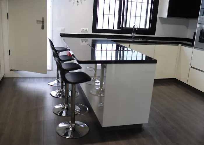 Lujo Costa Del Sol Con Piscina-jacuzzi Villa