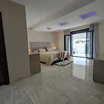 Lujo Costa Del Sol Con Piscina-jacuzzi Vila
