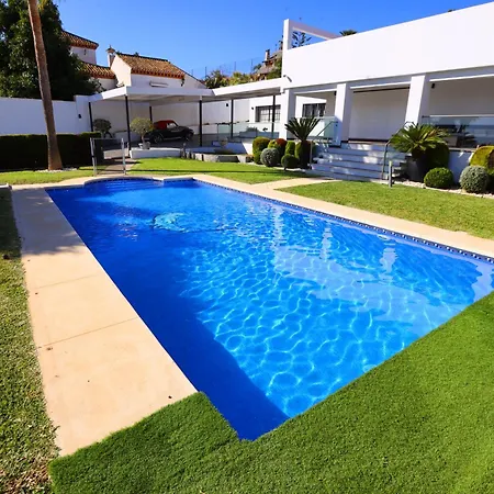 Lujo Costa Del Sol Con Piscina-jacuzzi Villa